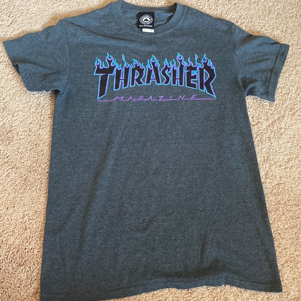 Thrasher magazine small gray T-shirt